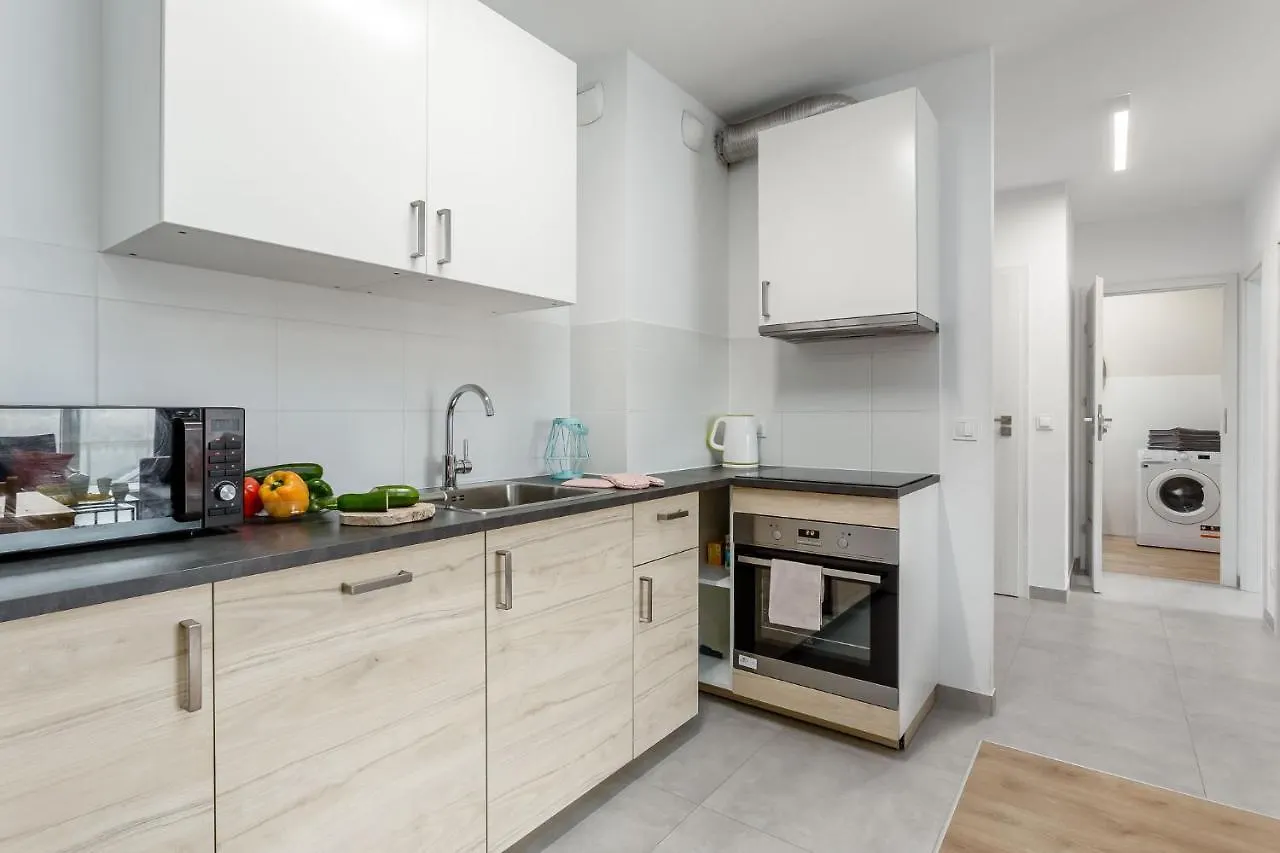 Chill Apartments Marywilska Warsaw