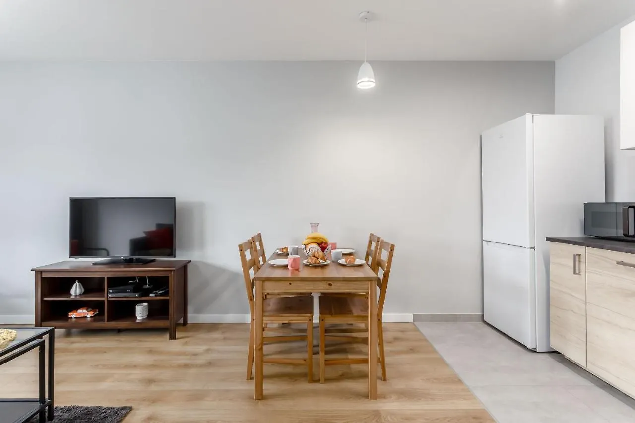 Chill Apartments Marywilska Warsaw