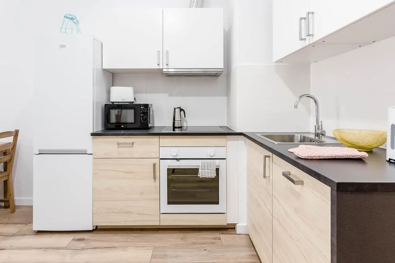 Chill Apartments Marywilska Warsaw